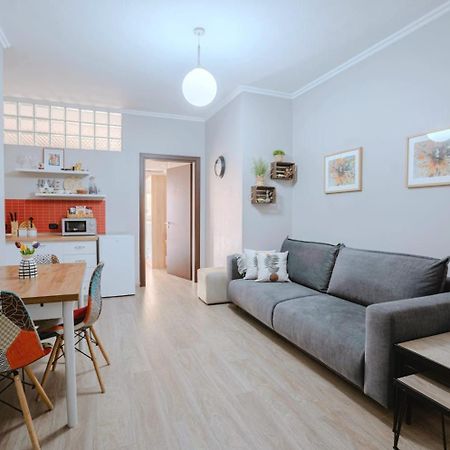 Nevila'S Apartment Tirana Zewnętrze zdjęcie