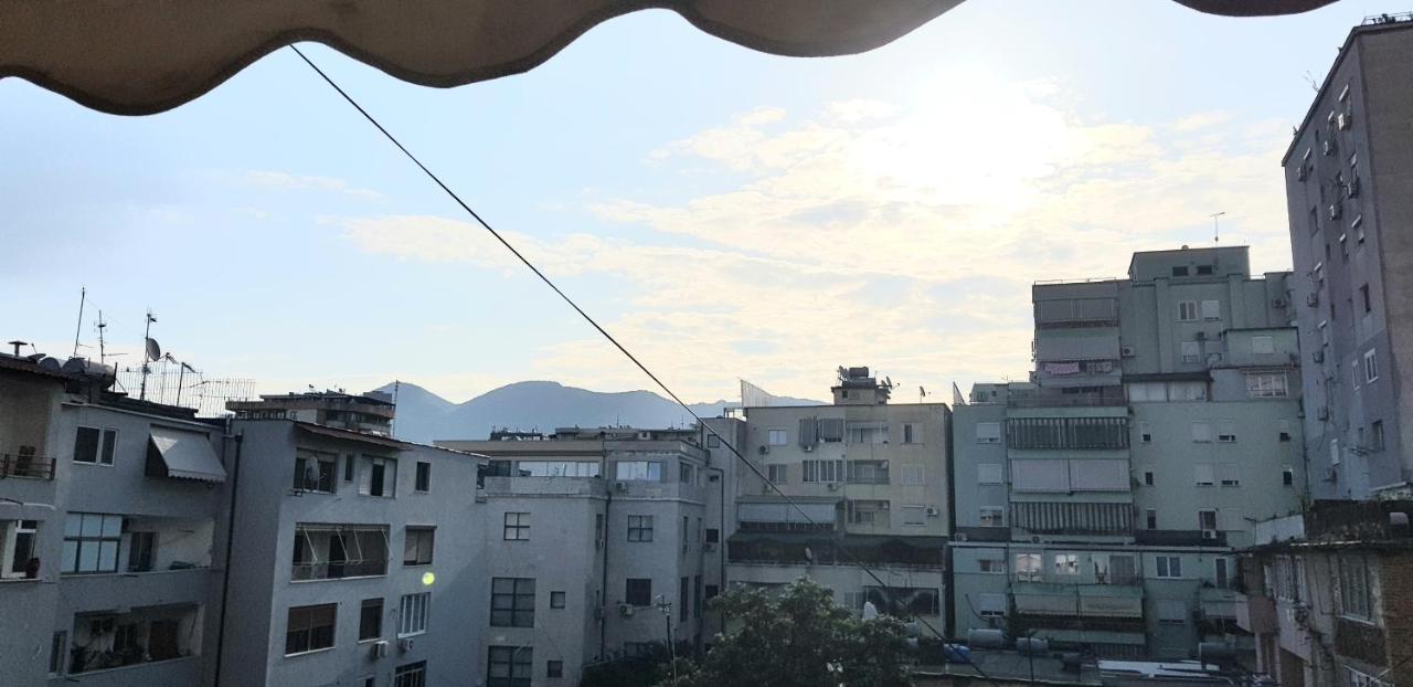 Nevila'S Apartment Tirana Zewnętrze zdjęcie