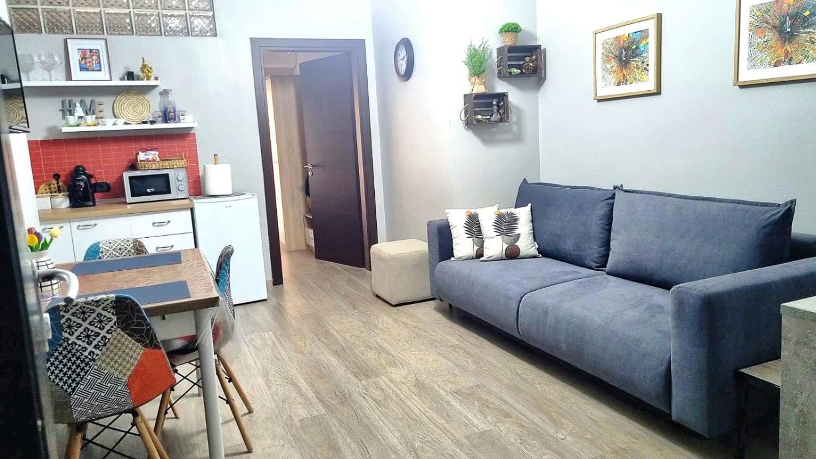 Nevila'S Apartment Tirana Zewnętrze zdjęcie