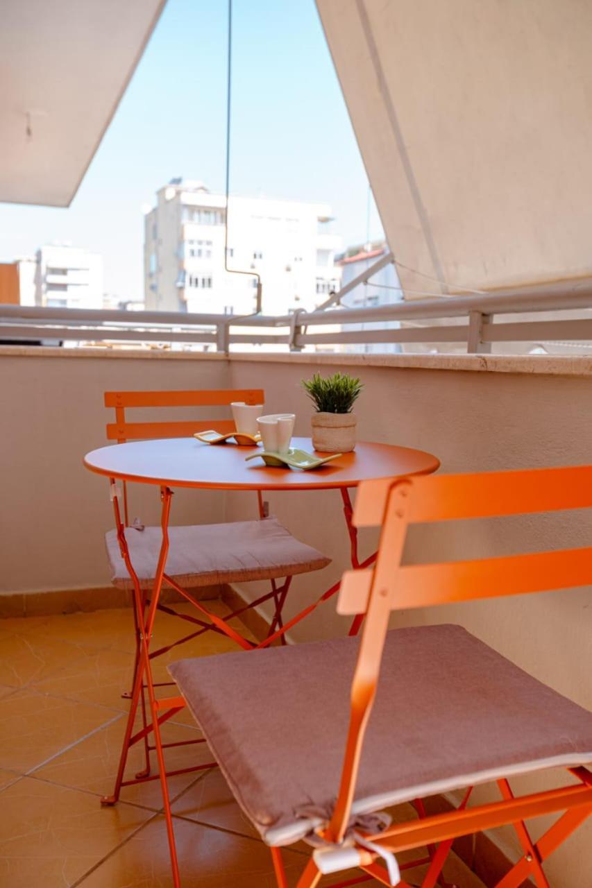 Nevila'S Apartment Tirana Zewnętrze zdjęcie