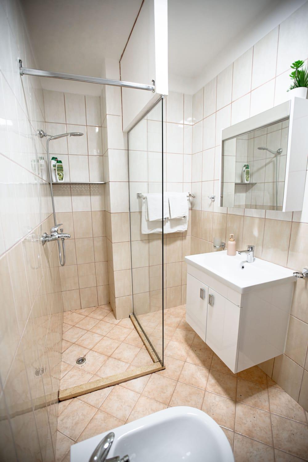 Nevila'S Apartment Tirana Zewnętrze zdjęcie
