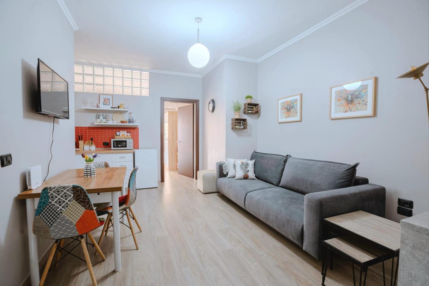 Nevila'S Apartment Tirana Zewnętrze zdjęcie